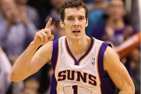 ATP总决赛第2日综述：弗里茨横扫穆塞蒂，辛纳室内硬地27连胜