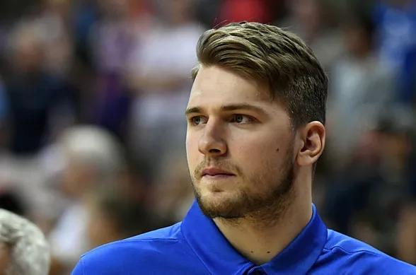 普通市民梅先生，一对情侣拍摄约会视频意外将梅西也录入其中