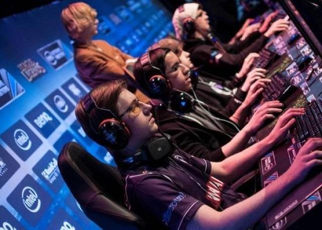 备受关注 备受关注