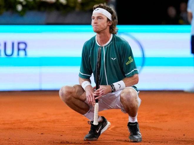 在高压下的 在高压下的